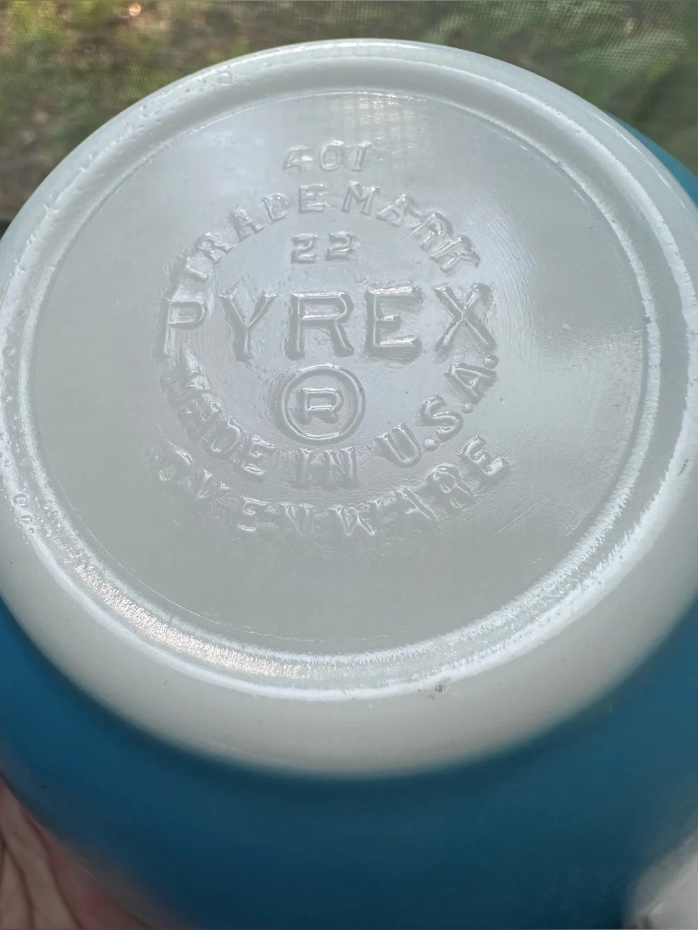 Vintage Pyrex Primary Colors Mixing Bowls - Full Set in Good Condition